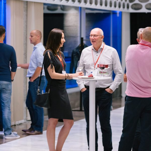 EFRC_2018_184-187×187-768×1152