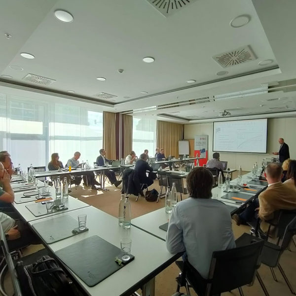 EFRC-R&D-Meeting,-18.4-1